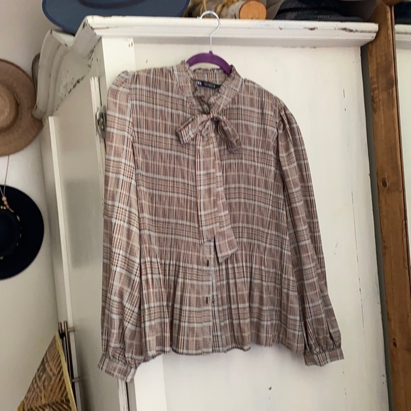 Zara - Picture 3 of 6